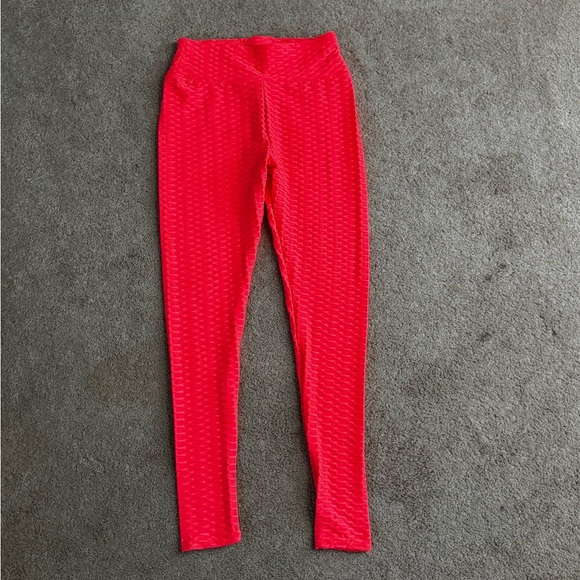 Vibrant pink Textured Leggings - Picture 1 of 3